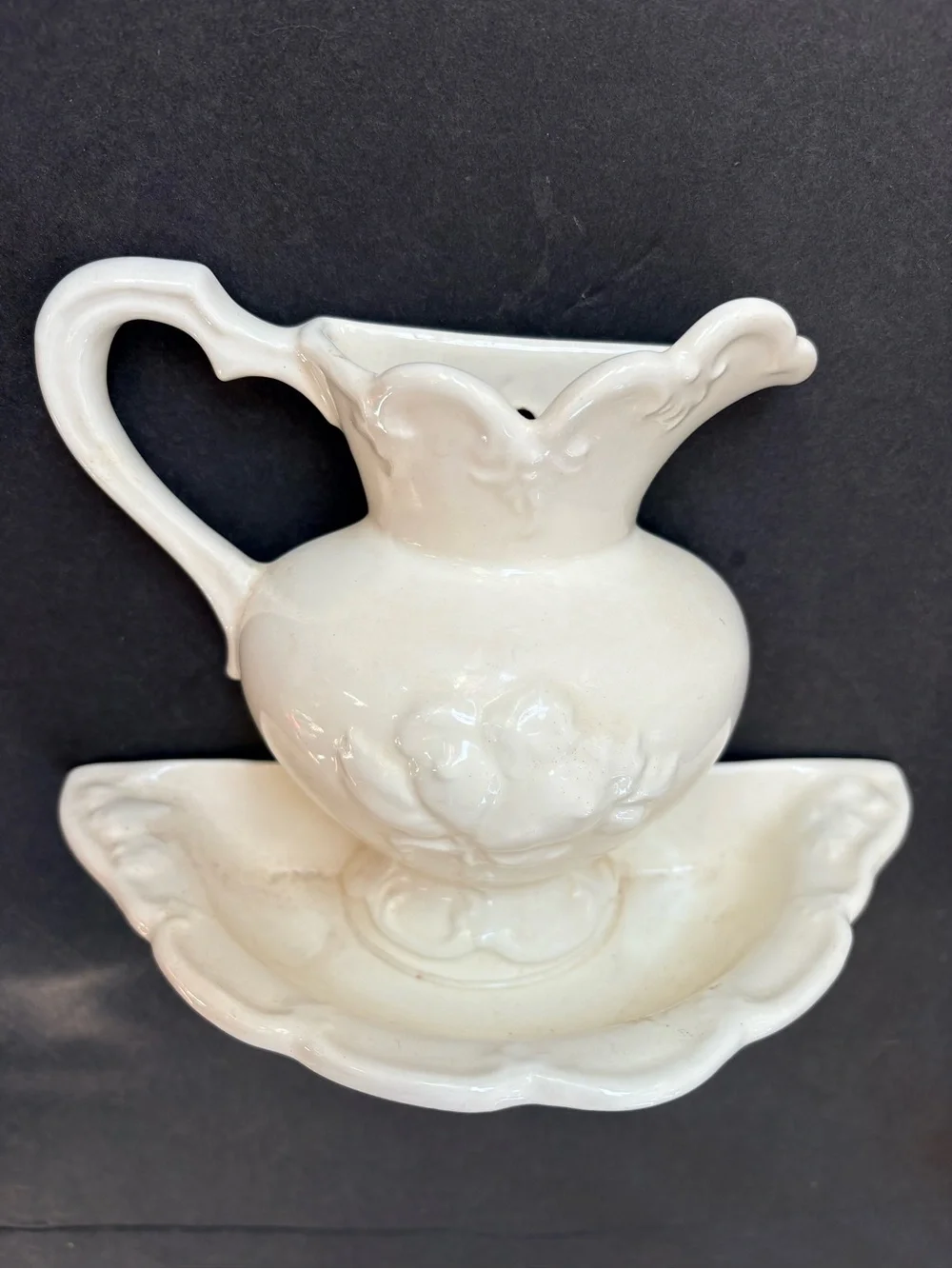 Vintage Camark Pottery Cream Ceramic Pitcher and Basin Wall Pocket/Vase